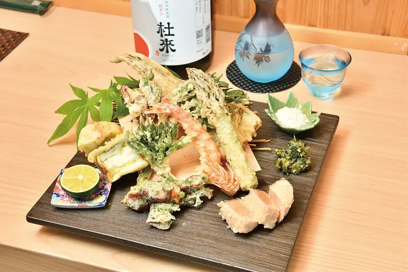 ※函館新聞提供※群青メイン.jpg