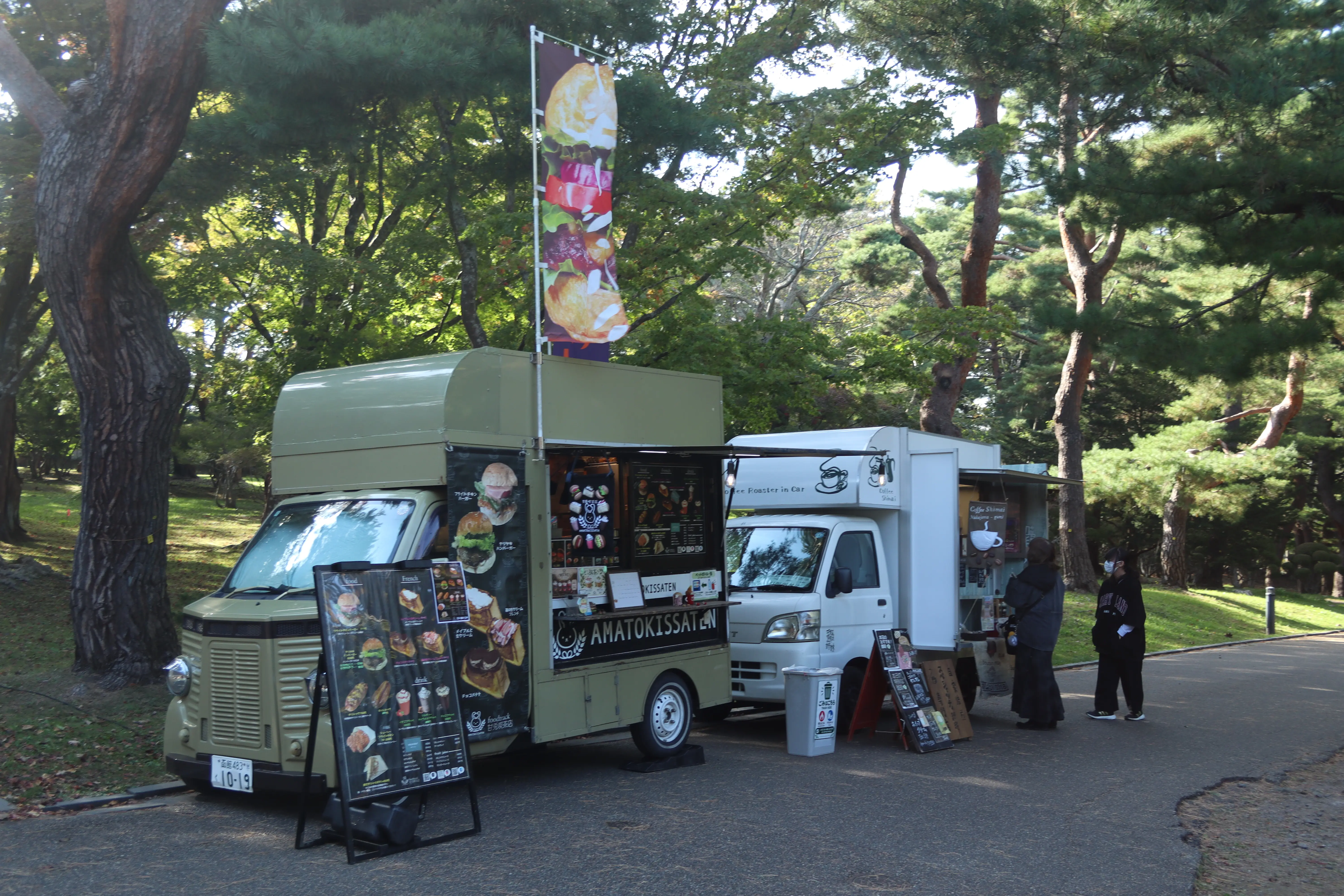 ※函館新聞社撮影※キッチンカー.JPG