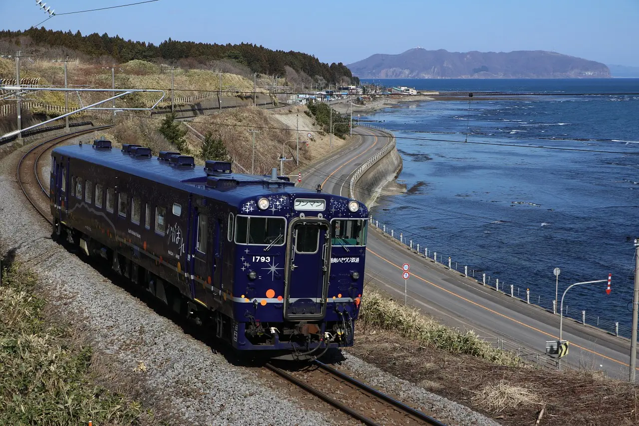 ながまれ号※道南さりび鉄道提供※.jpg