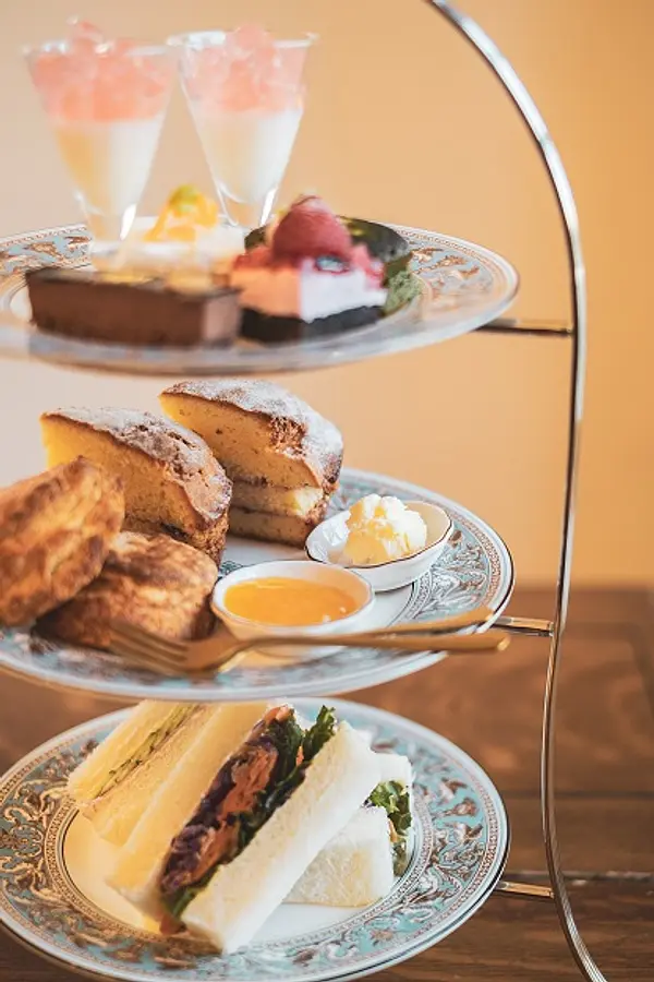 元町ガラス工房 | スポット一覧 | はこぶら