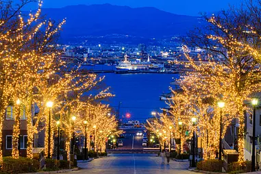 ※函館の観光画像※Hachiman-Zaka_Slope-2.jpg